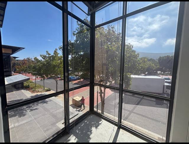 346M² OFFICE TO LET IN PLATTEKLOOF 3